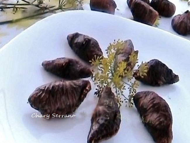 Higos secos con almendras