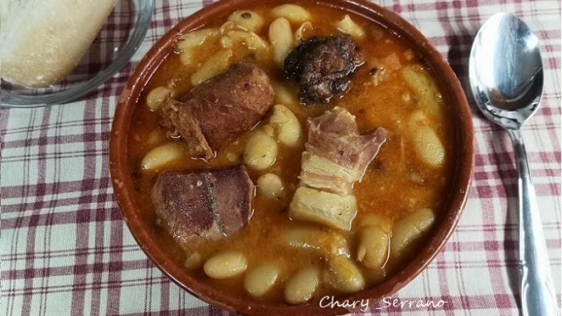 Fabada asturiana tradicional