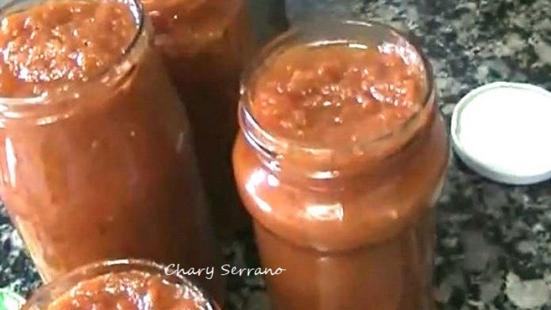 Tomate frito con calabaza y cebolla. Y en conserva.