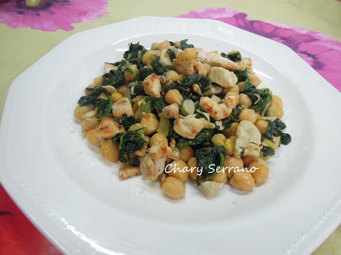 SALTEADO DE GARBANZOS CON ESPINACAS Y POLLO Mi cocina y otras cosas Chary Serrano
