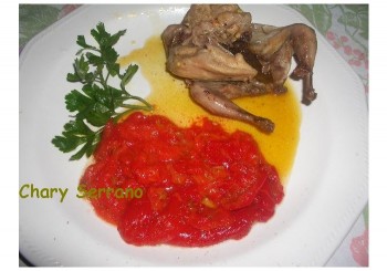 CODORNICES CON PIMIENTOS ROJOS