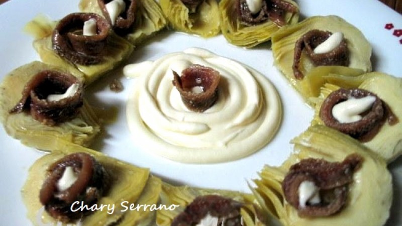 ALCACHOFAS CON ANCHOAS