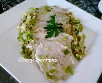 FILETES DE LOMO CON PUERROS Y CALABACIN