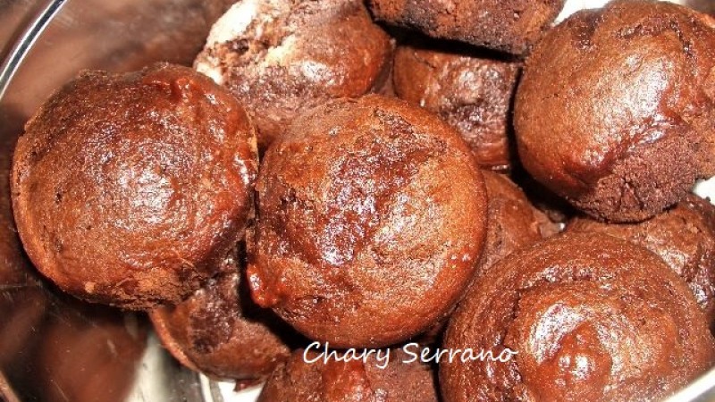 MAGDALENAS DE CHOCOLATE NEGRO