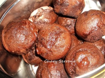 MAGDALENAS DE CHOCOLATE NEGRO