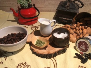 Elaboración sencilla de chocolate sin azúcar, partiendo de las semillas de cacao