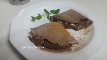 CREPS DE CHOCOLATE RELLENAS DE CREMA DE CHOCOLATE