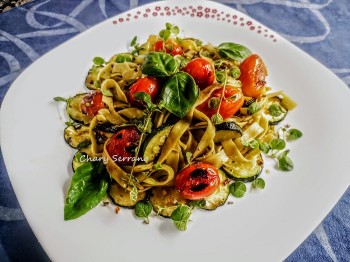 Cintas al huevo con calabacín, tomates y bacalao y más recetas de aprovechamiento