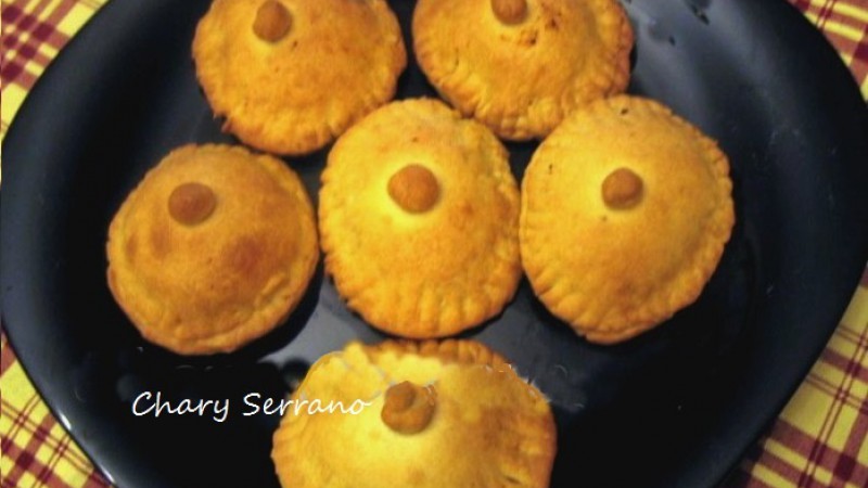 MINI-EMPANADAS DE CARNE A LA SALSA BARBACOA
