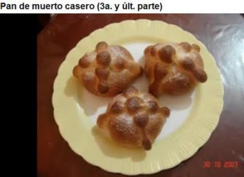 PAN DE MUERTO