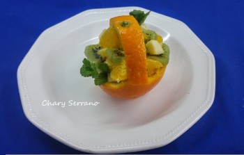 CESTITAS DE NARANJA, RELLENAS DE FRUTA