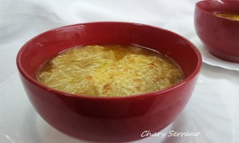 SOPA DE CEBOLLA GRATINADA CON QUESO