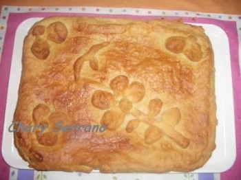 EMPANADA DE ATÚN CON TOMATE