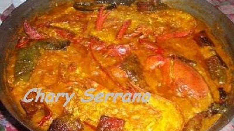 PAELLA CON BOGAVANTE Y PIMIENTOS