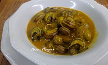 CARACOLES GORDOS Y CABRILLAS GORDAS, EN SALSA